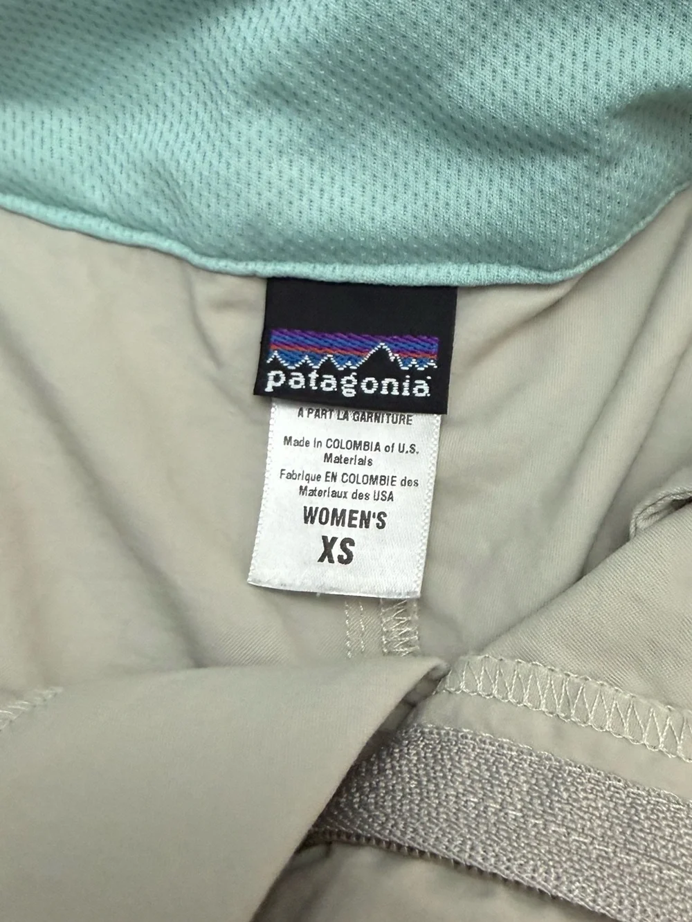 Patagonia | W's Go II Cargo Hiking Shorts | Size XS - Picture 3 of 3